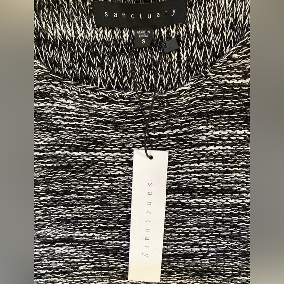 NWT Sanctuary Black/White Woven Knit Tank Size Small - Picture 2 of 5